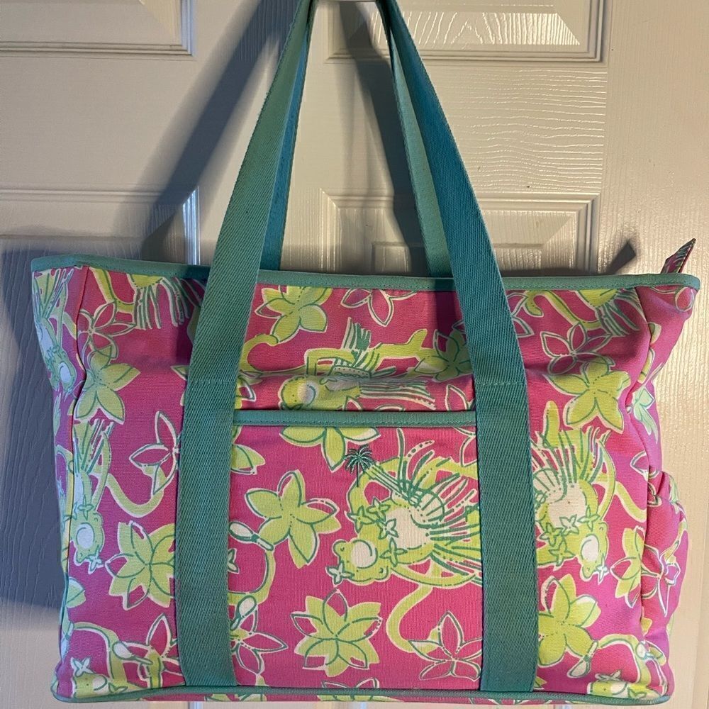 Lilly Pulitzer Rock A Hula prints 100%Cotton large diaper bag with wipes…